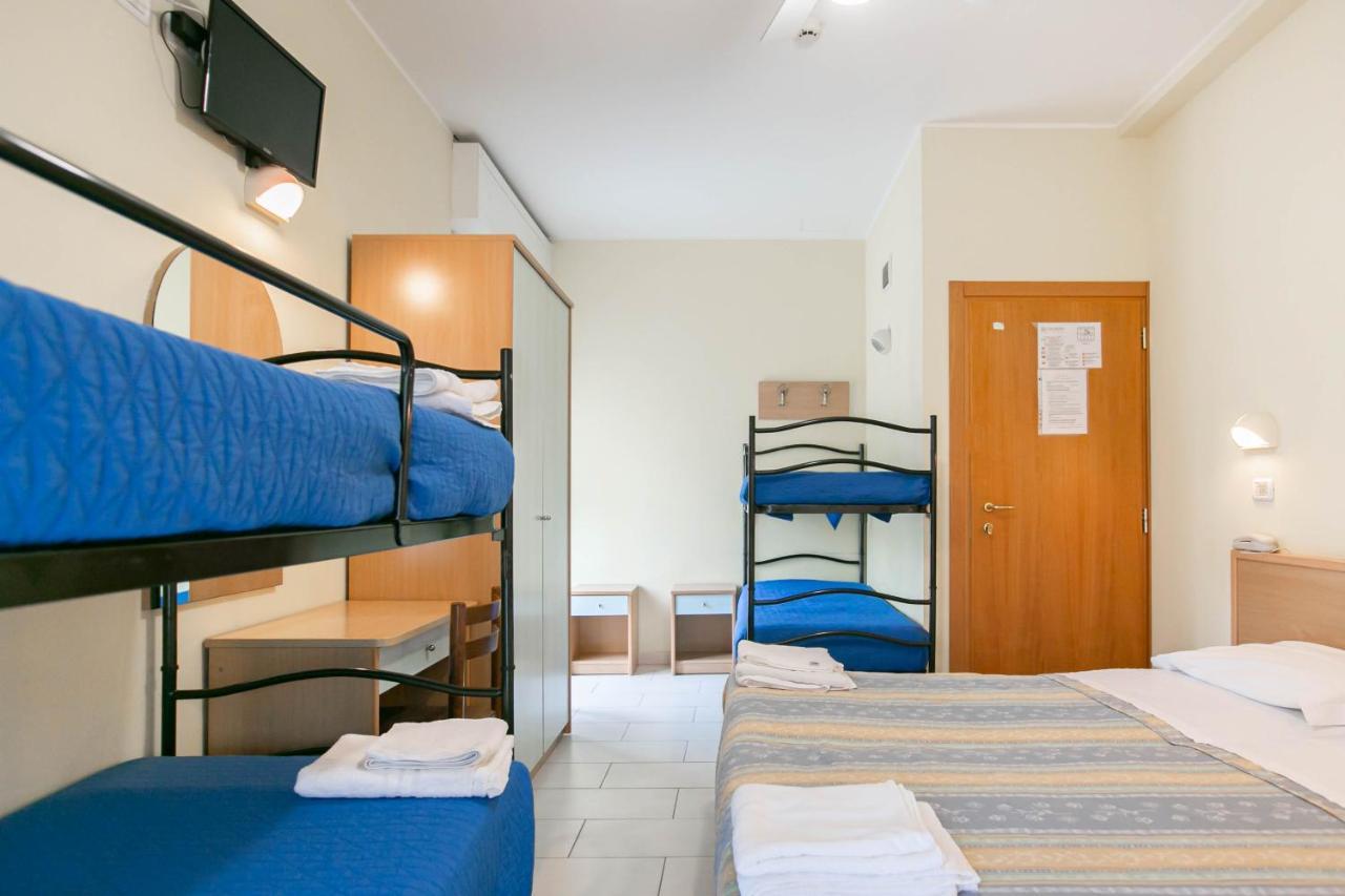 Hotel Valparaiso Rimini Extérieur photo