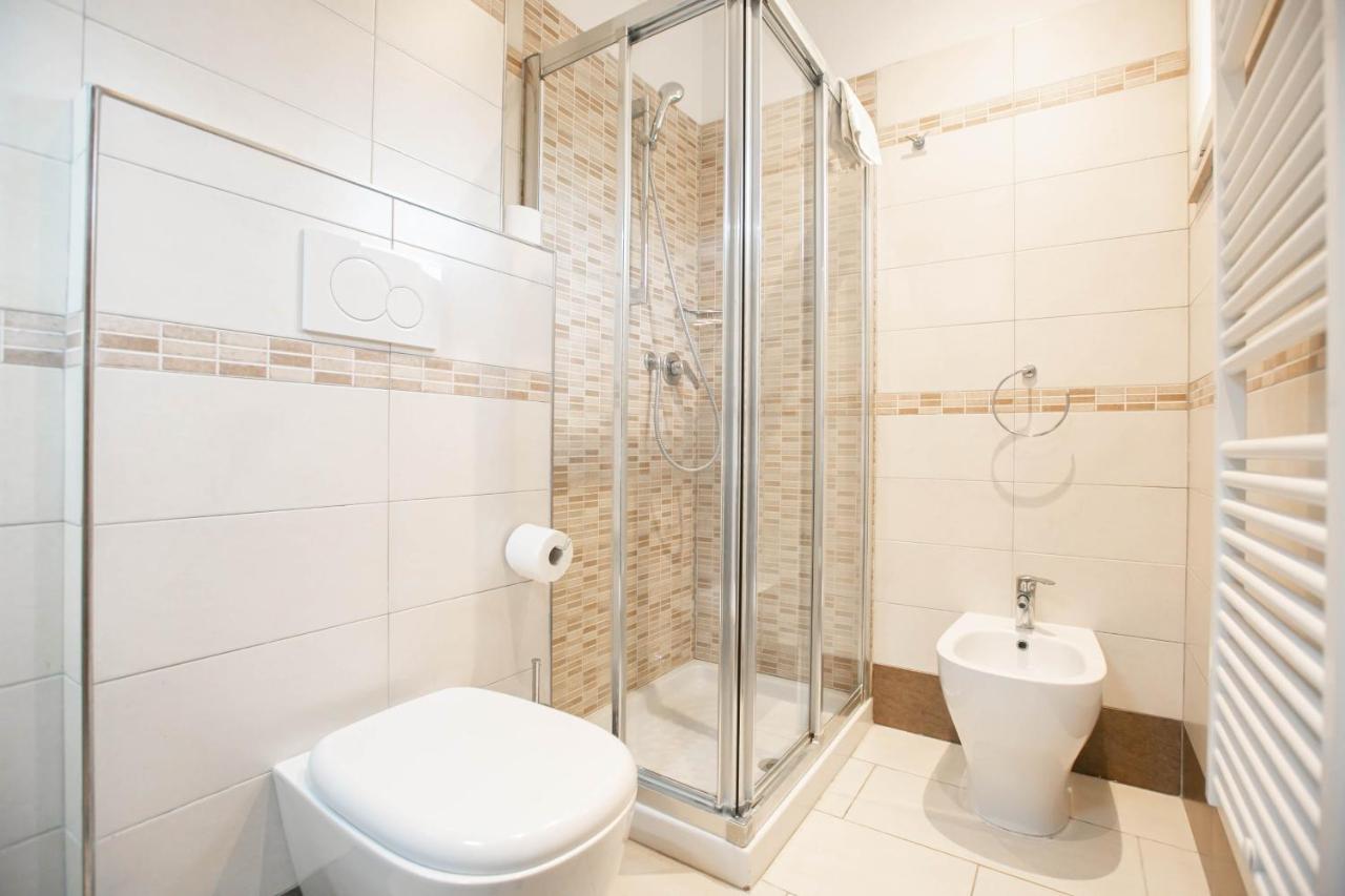 Hotel Valparaiso Rimini Extérieur photo