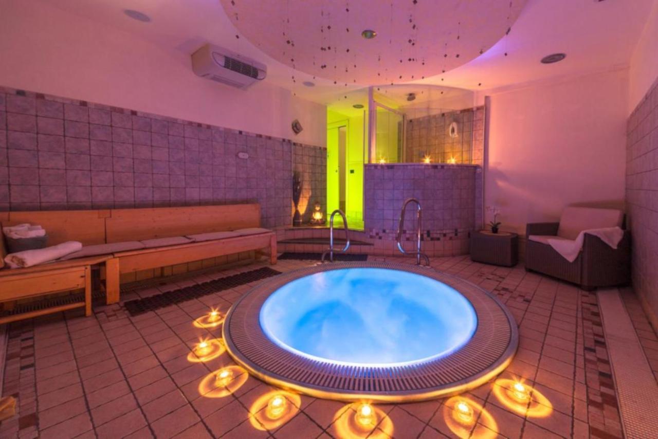 Hotel Valparaiso Rimini Extérieur photo