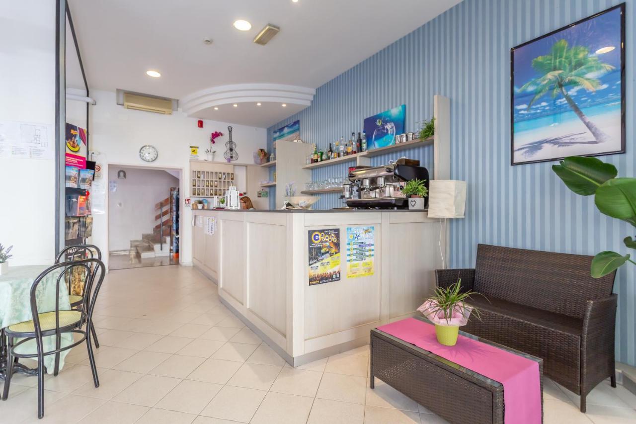 Hotel Valparaiso Rimini Extérieur photo