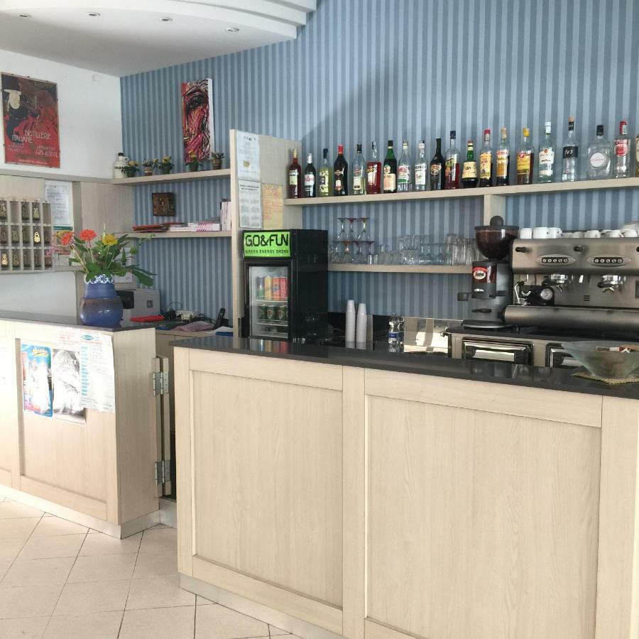 Hotel Valparaiso Rimini Extérieur photo